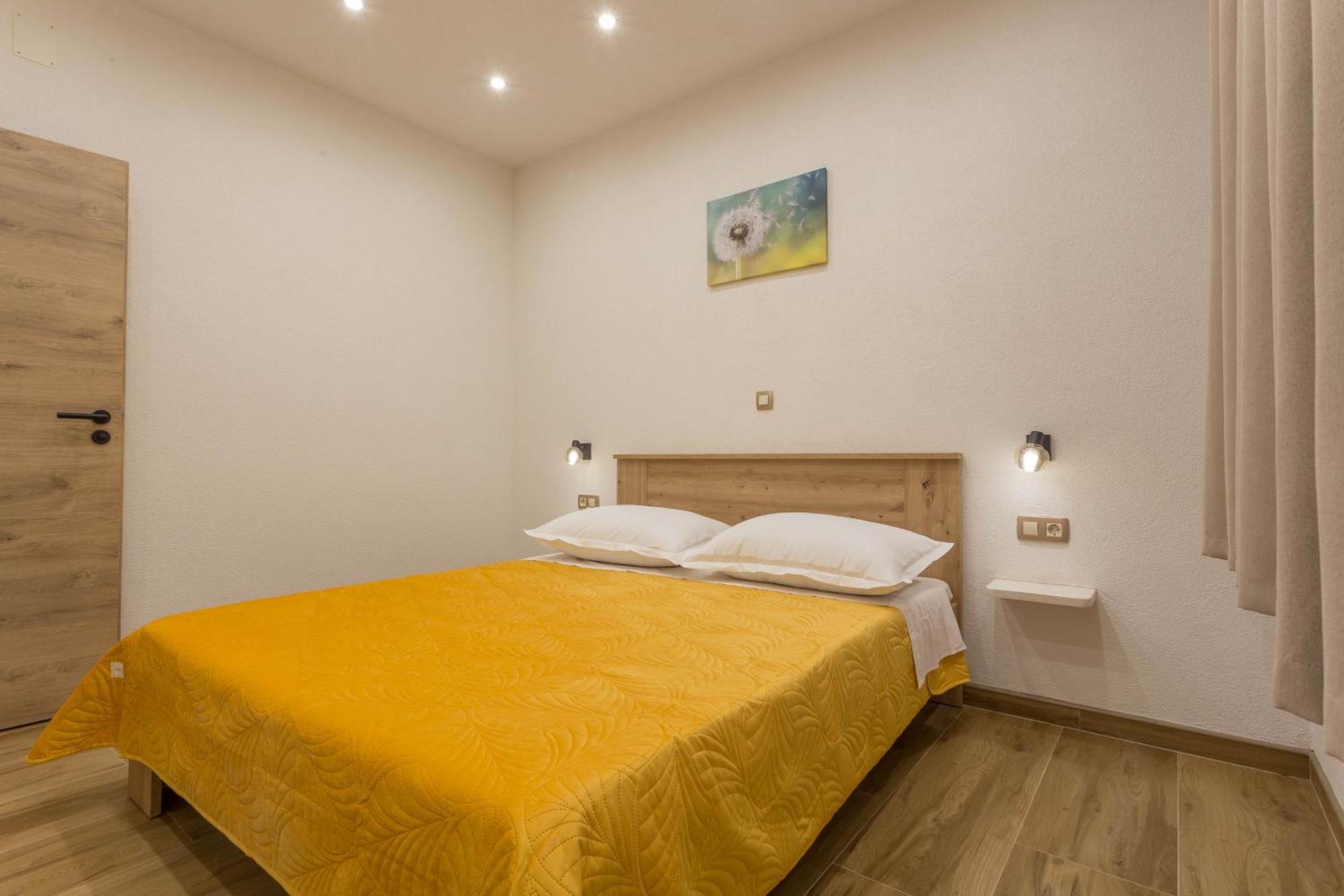 Apartments By The Sea Cove Zastupac, Hvar - 8761 Hvar Town Bilik gambar